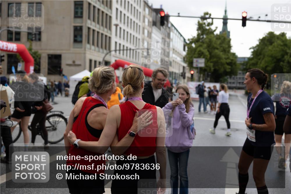 14.06.2026 - REWE Women's Run Michael Strokosch http://msf.ph/oto/9783636 14.06.2026 09:52:54 Laufen 2016, 7026 meine-sportfotos.de