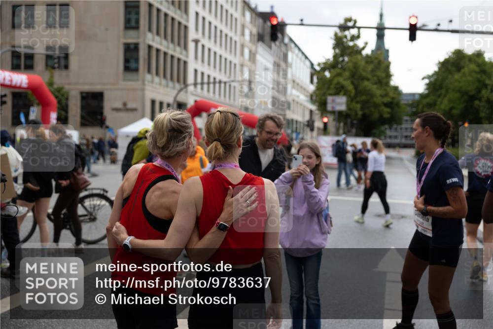 14.06.2026 - REWE Women's Run Michael Strokosch http://msf.ph/oto/9783637 14.06.2026 09:52:54 Laufen 2026, 1026 meine-sportfotos.de