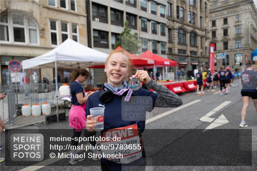 14.06.2026 - REWE Women's Run Michael Strokosch http://msf.ph/oto/9783655 14.06.2026 09:54:56 Laufen 513, 920, 2, 10642 meine-sportfotos.de