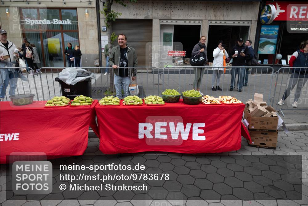 14.06.2026 - REWE Women's Run Michael Strokosch http://msf.ph/oto/9783678 14.06.2026 09:56:50 Laufen 20 meine-sportfotos.de