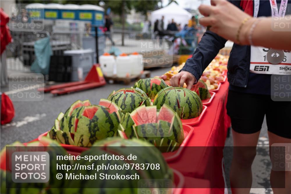 14.06.2026 - REWE Women's Run Michael Strokosch http://msf.ph/oto/9783708 14.06.2026 09:57:55 Laufen 20, 1, 6 meine-sportfotos.de