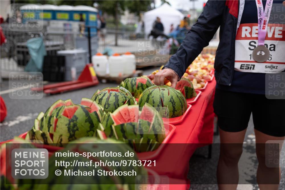 14.06.2026 - REWE Women's Run Michael Strokosch http://msf.ph/oto/9783721 14.06.2026 09:57:56 Laufen 1, 6 meine-sportfotos.de