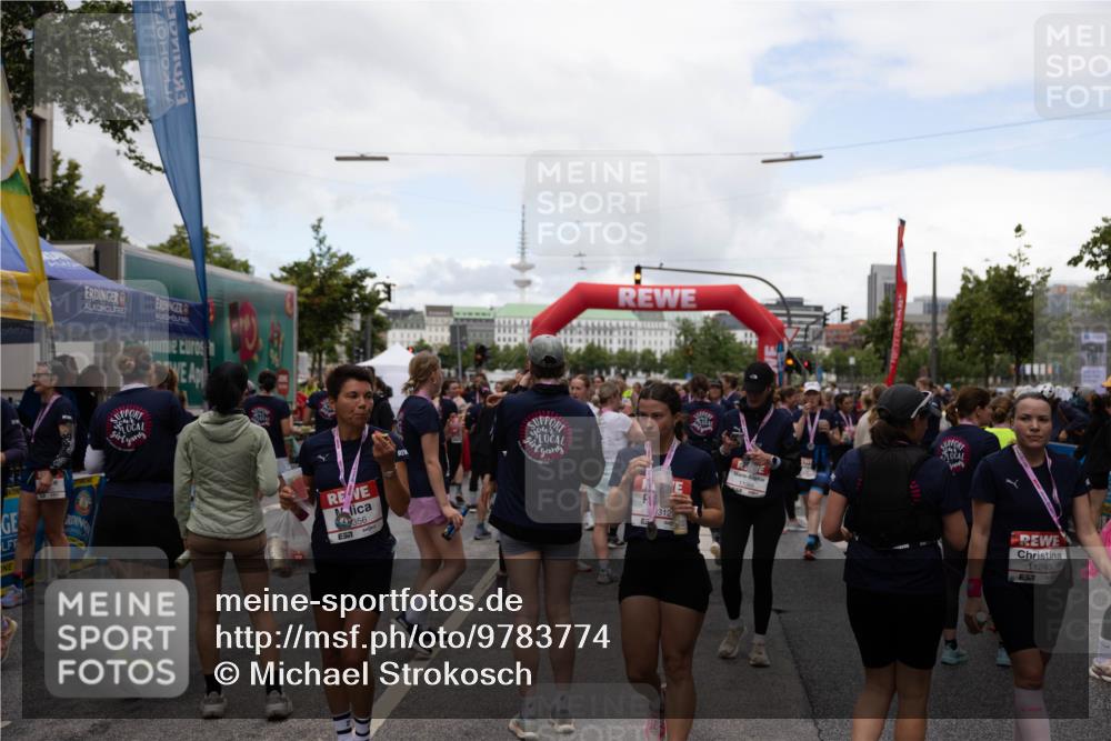 14.06.2026 - REWE Women's Run Michael Strokosch http://msf.ph/oto/9783774 14.06.2026 10:02:54 Laufen 57, 356, 312, 1, 11240, 57 meine-sportfotos.de