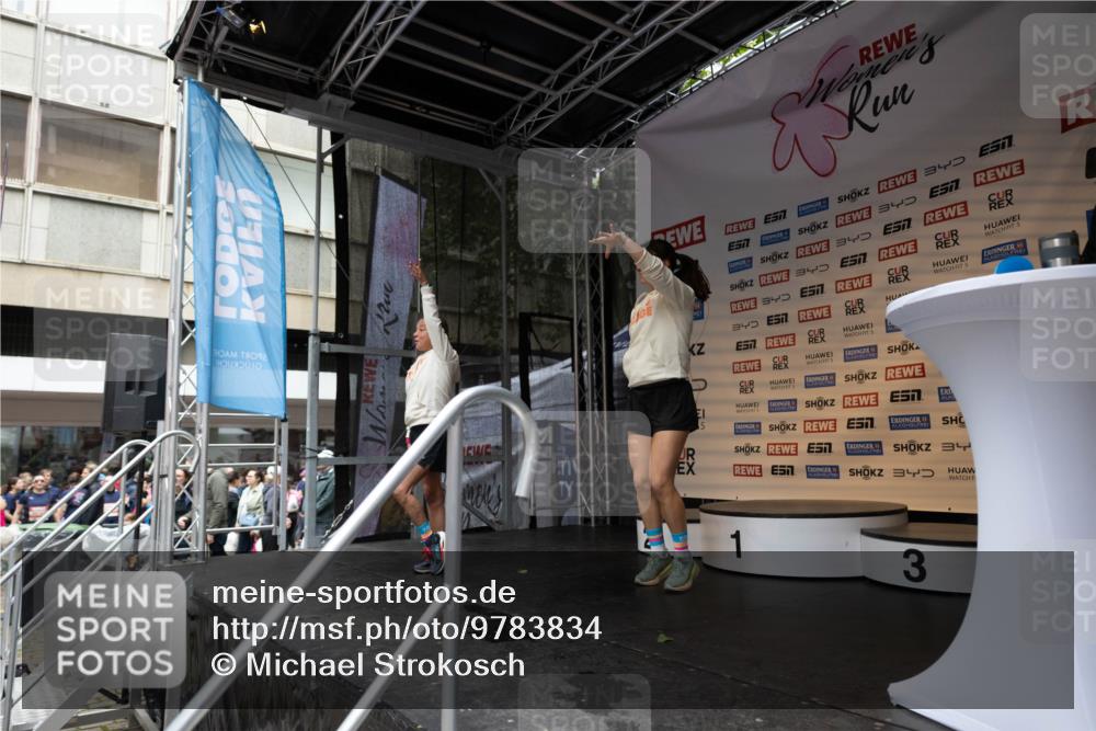 14.06.2026 - REWE Women's Run Michael Strokosch http://msf.ph/oto/9783834 14.06.2026 10:06:44 Laufen 7, 3, 34, 345, 57, 5, 3, 4, 7, 5, 5, 5, 34, 34, 1, 3 meine-sportfotos.de