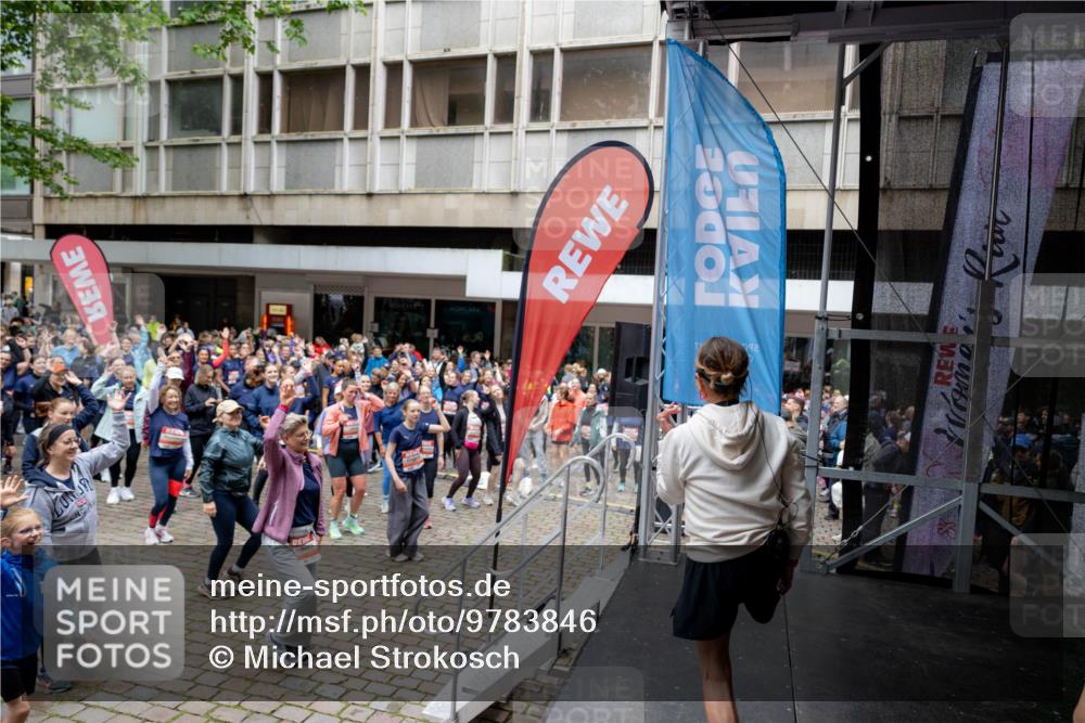 14.06.2026 - REWE Women's Run Michael Strokosch http://msf.ph/oto/9783846 14.06.2026 10:06:53 Laufen  meine-sportfotos.de