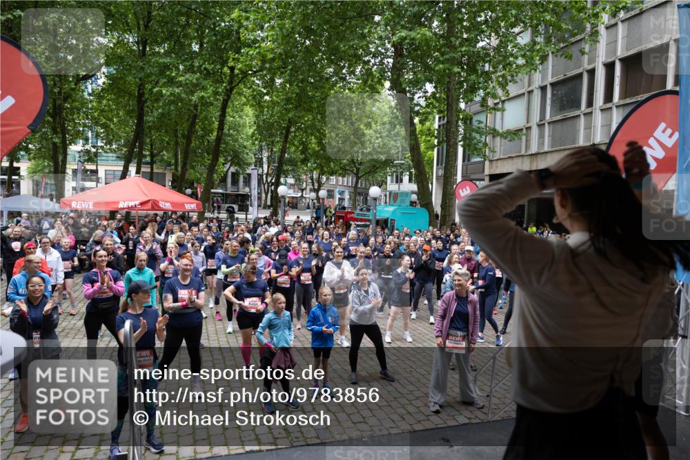14.06.2026 - REWE Women's Run Michael Strokosch http://msf.ph/oto/9783856 14.06.2026 10:06:59 Laufen  meine-sportfotos.de