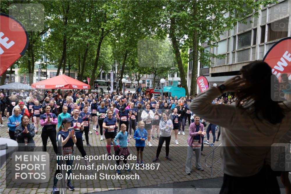 14.06.2026 - REWE Women's Run Michael Strokosch http://msf.ph/oto/9783867 14.06.2026 10:07:00 Laufen  meine-sportfotos.de