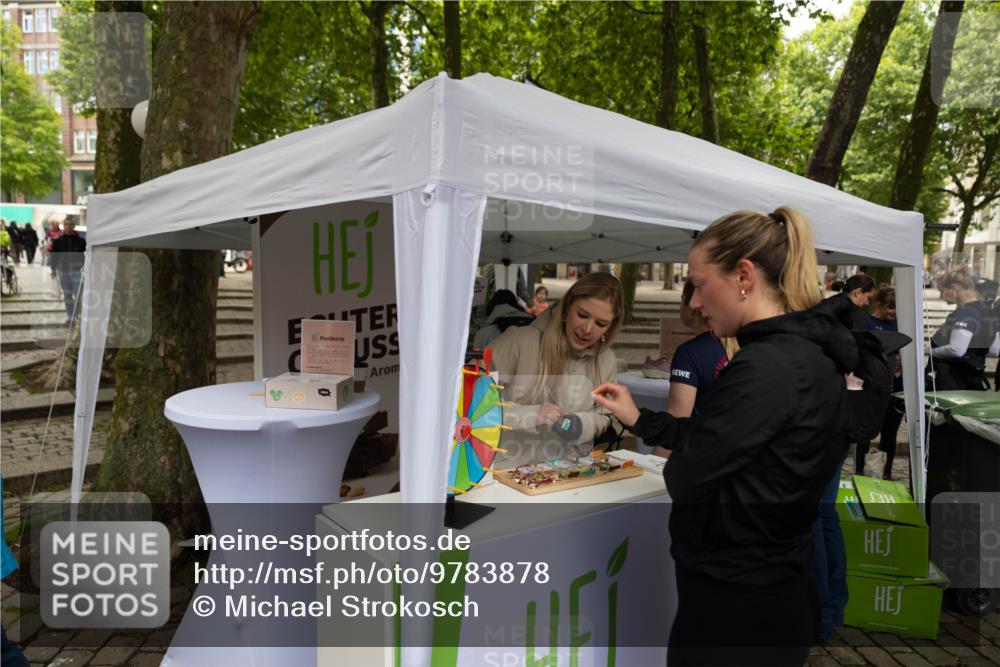 14.06.2026 - REWE Women's Run Michael Strokosch http://msf.ph/oto/9783878 14.06.2026 10:08:10 Laufen  meine-sportfotos.de