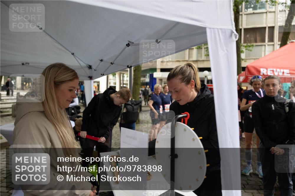14.06.2026 - REWE Women's Run Michael Strokosch http://msf.ph/oto/9783898 14.06.2026 10:08:20 Laufen  meine-sportfotos.de