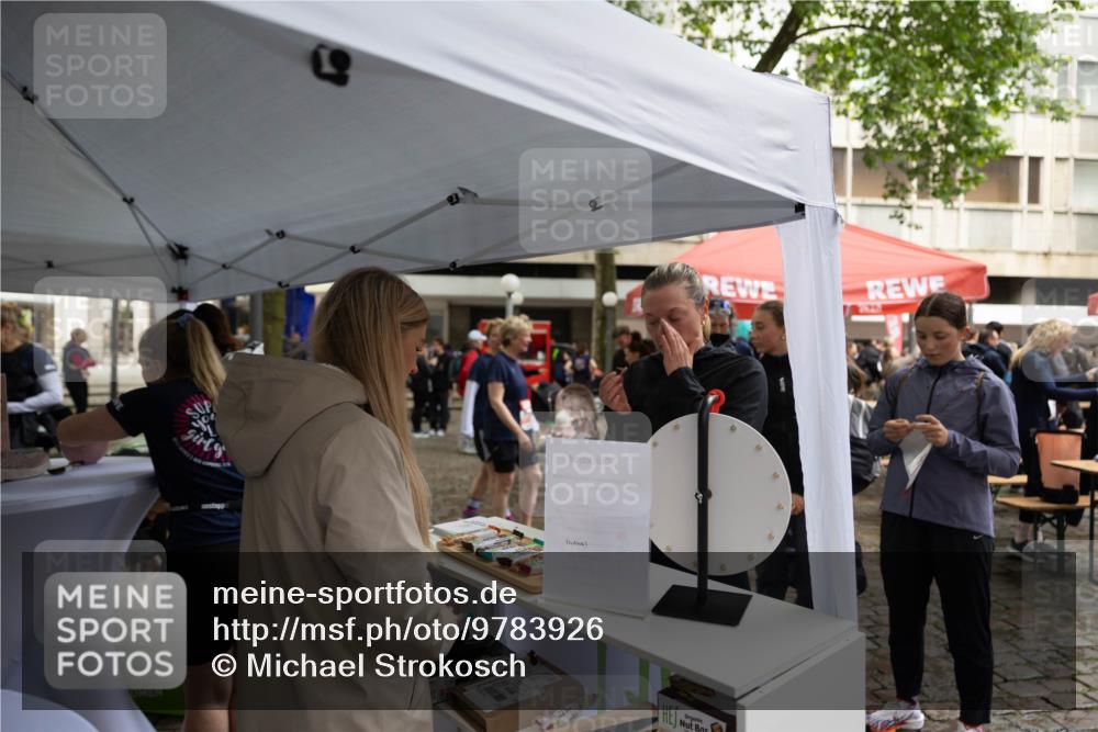 14.06.2026 - REWE Women's Run Michael Strokosch http://msf.ph/oto/9783926 14.06.2026 10:08:26 Laufen  meine-sportfotos.de