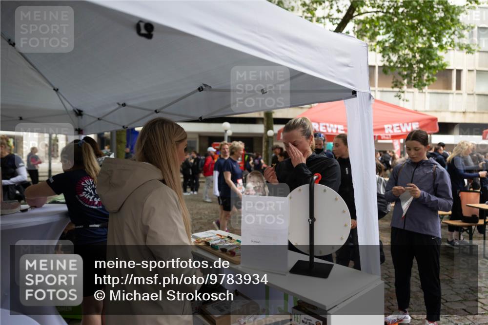 14.06.2026 - REWE Women's Run Michael Strokosch http://msf.ph/oto/9783934 14.06.2026 10:08:26 Laufen  meine-sportfotos.de