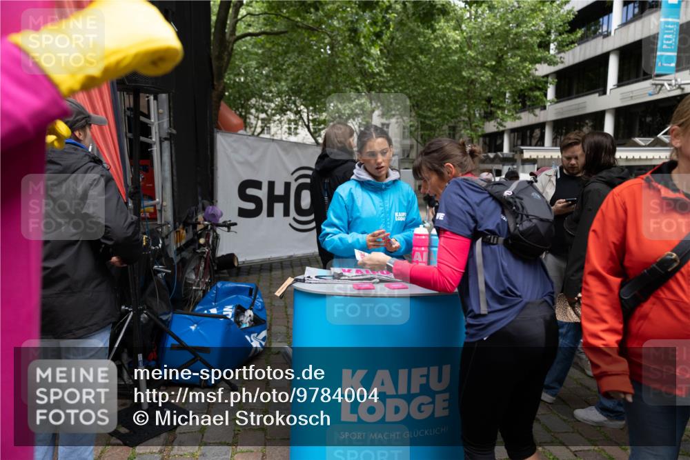 14.06.2026 - REWE Women's Run Michael Strokosch http://msf.ph/oto/9784004 14.06.2026 10:11:41 Laufen  meine-sportfotos.de