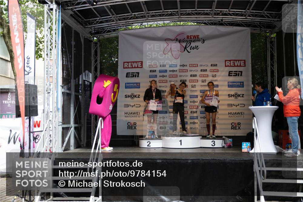14.06.2026 - REWE Women's Run Michael Strokosch http://msf.ph/oto/9784154 14.06.2026 10:22:42 Laufen 3, 34, 3, 3, 57, 5, 4, 5, 1, 10, 34, 3, 5, 2, 1, 3 meine-sportfotos.de