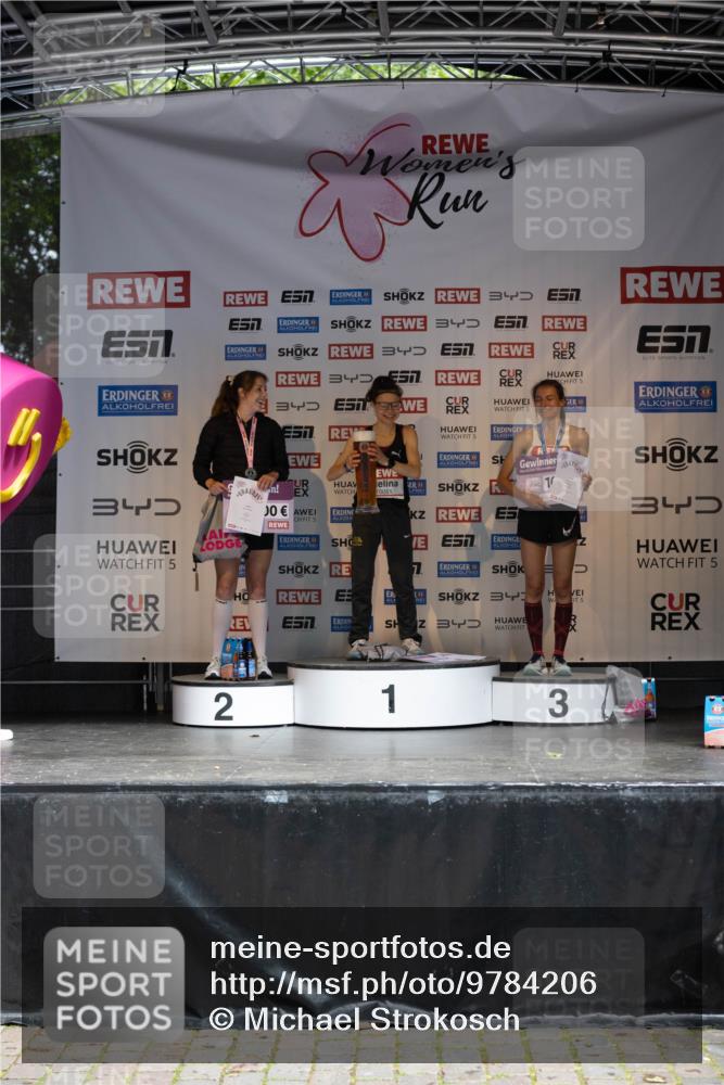 14.06.2026 - REWE Women's Run Michael Strokosch http://msf.ph/oto/9784206 14.06.2026 10:22:46 Laufen 51, 3, 34, 3, 34, 5, 5, 5, 34, 5, 5, 7, 3, 1, 5, 5, 2, 1, 3 meine-sportfotos.de