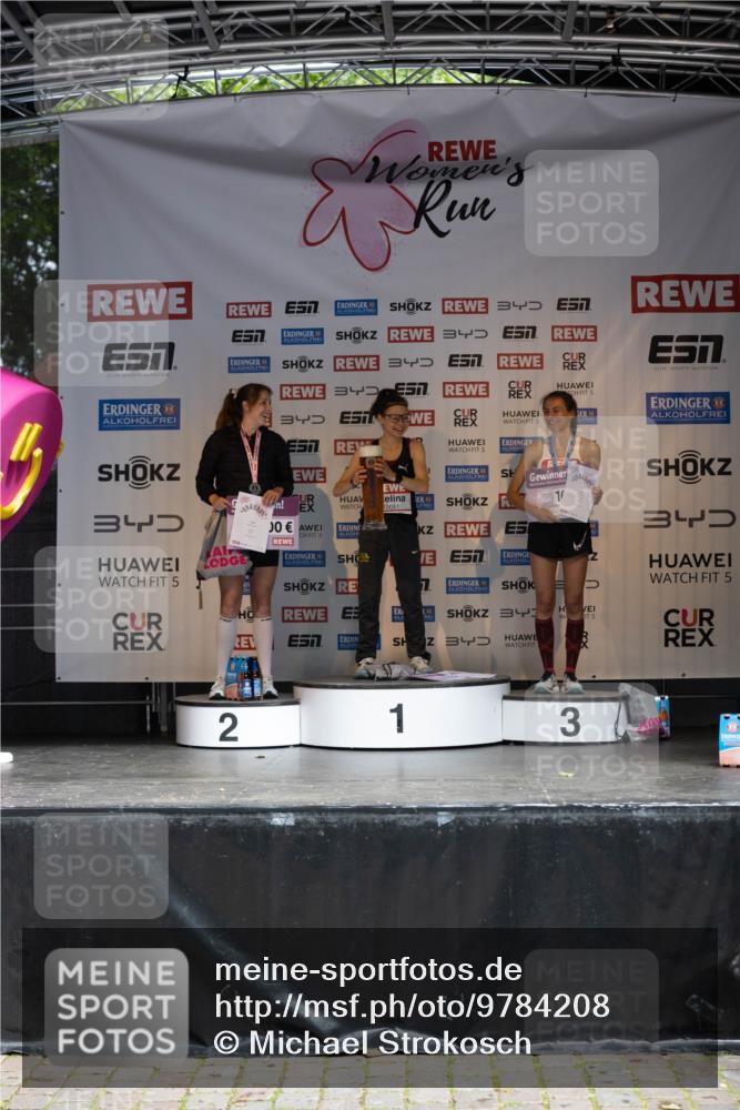 14.06.2026 - REWE Women's Run Michael Strokosch http://msf.ph/oto/9784208 14.06.2026 10:22:46 Laufen 51, 3, 34, 5, 3, 5, 00, 5, 34, 34, 57, 5, 5, 1, 4, 34, 7, 5, 5, 2, 1, 3 meine-sportfotos.de