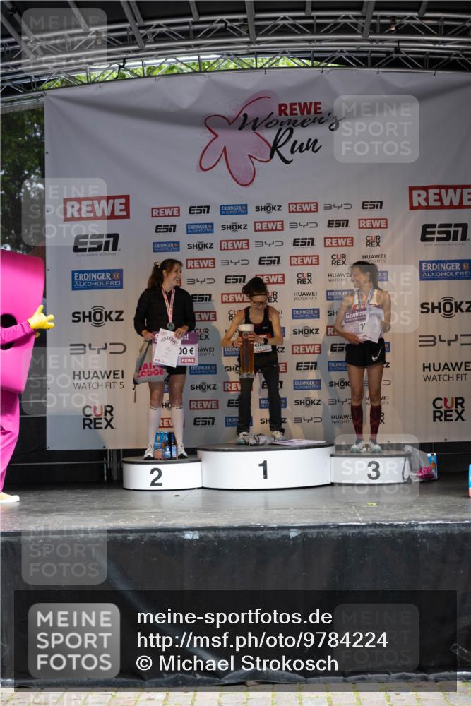 14.06.2026 - REWE Women's Run Michael Strokosch http://msf.ph/oto/9784224 14.06.2026 10:22:47 Laufen 1, 34, 3, 3, 5, 7, 5, 5, 5, 7, 5, 10, 2, 1, 3 meine-sportfotos.de