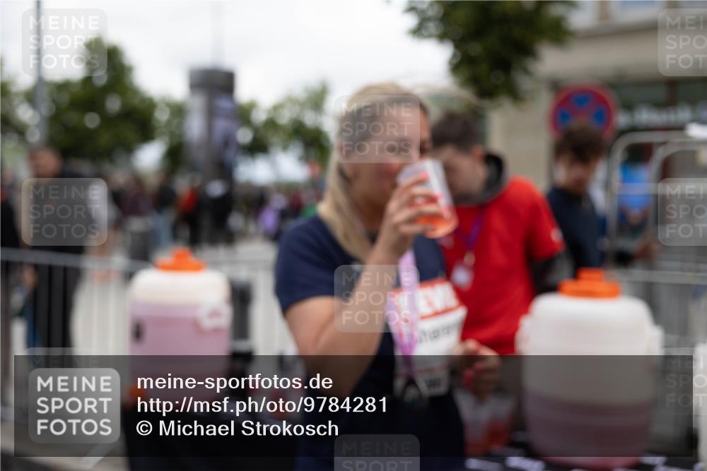 14.06.2026 - REWE Women's Run Michael Strokosch http://msf.ph/oto/9784281 14.06.2026 10:27:25 Laufen  meine-sportfotos.de