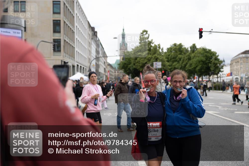 14.06.2026 - REWE Women's Run Michael Strokosch http://msf.ph/oto/9784345 14.06.2026 10:33:05 Laufen 10, 32, 11255, 57 meine-sportfotos.de