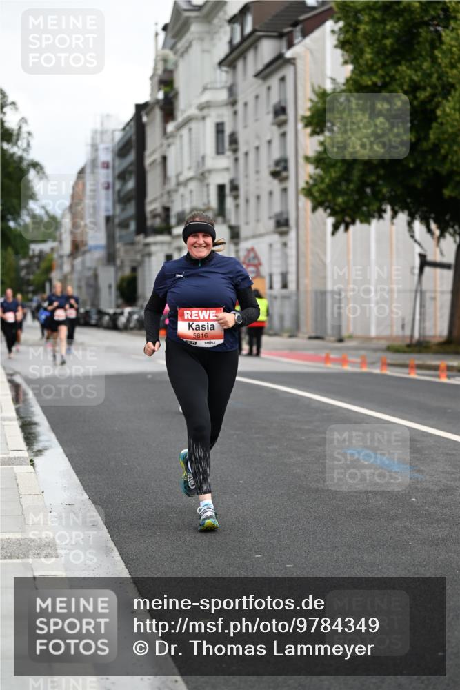 14.06.2026 - REWE Women's Run Dr. Thomas Lammeyer http://msf.ph/oto/9784349 14.06.2026 10:53:39 Laufen 5816 meine-sportfotos.de