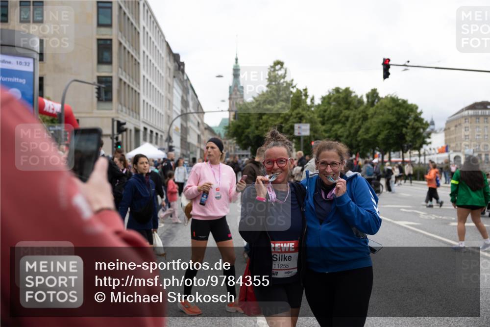 14.06.2026 - REWE Women's Run Michael Strokosch http://msf.ph/oto/9784355 14.06.2026 10:33:05 Laufen 10, 32, 11255, 57 meine-sportfotos.de