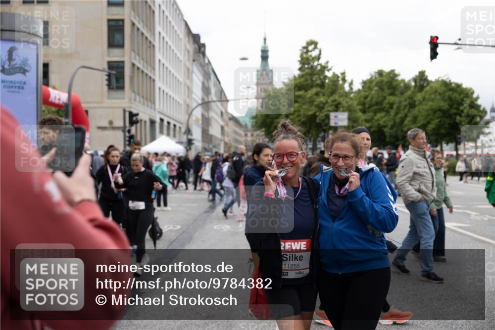 14.06.2026 - REWE Women's Run Michael Strokosch http://msf.ph/oto/9784382 14.06.2026 10:33:07 Laufen 11255, 57 meine-sportfotos.de