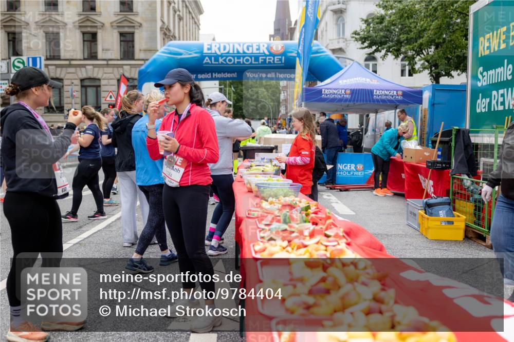 14.06.2026 - REWE Women's Run Michael Strokosch http://msf.ph/oto/9784404 14.06.2026 10:34:15 Laufen 30, 11364 meine-sportfotos.de