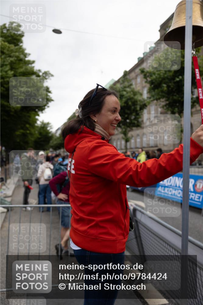 14.06.2026 - REWE Women's Run Michael Strokosch http://msf.ph/oto/9784424 14.06.2026 10:40:11 Laufen  meine-sportfotos.de