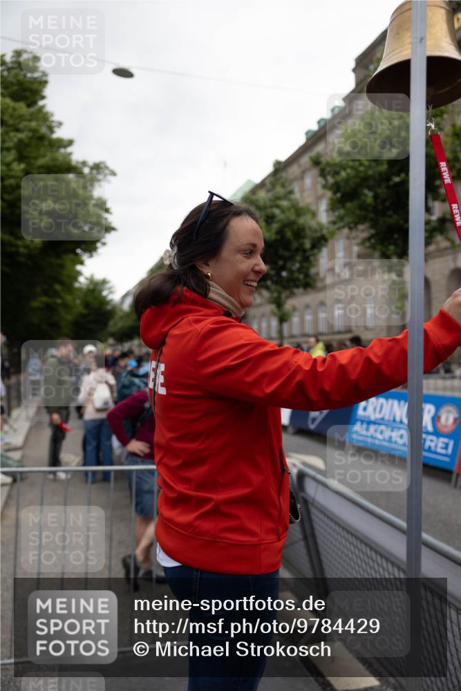 14.06.2026 - REWE Women's Run Michael Strokosch http://msf.ph/oto/9784429 14.06.2026 10:40:11 Laufen  meine-sportfotos.de
