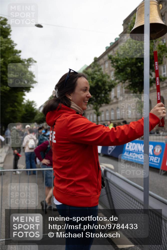 14.06.2026 - REWE Women's Run Michael Strokosch http://msf.ph/oto/9784433 14.06.2026 10:40:11 Laufen  meine-sportfotos.de
