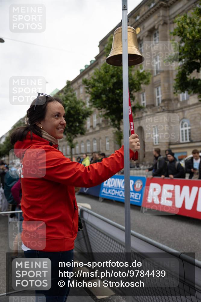 14.06.2026 - REWE Women's Run Michael Strokosch http://msf.ph/oto/9784439 14.06.2026 10:40:14 Laufen  meine-sportfotos.de