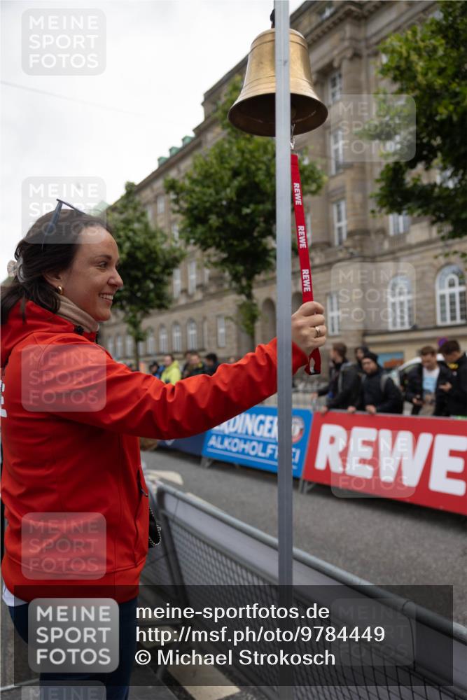 14.06.2026 - REWE Women's Run Michael Strokosch http://msf.ph/oto/9784449 14.06.2026 10:40:15 Laufen  meine-sportfotos.de