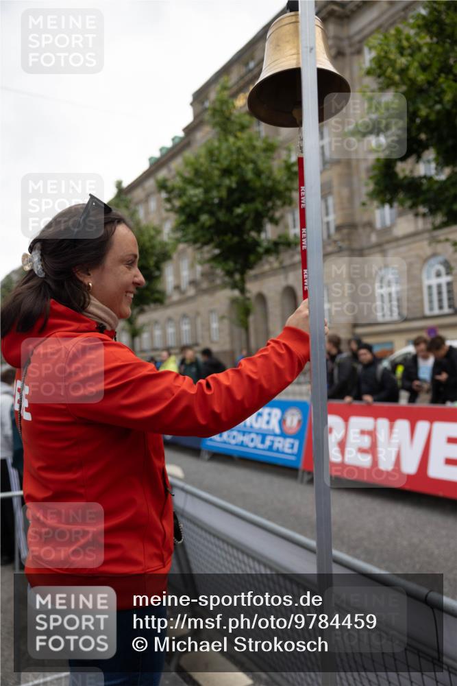 14.06.2026 - REWE Women's Run Michael Strokosch http://msf.ph/oto/9784459 14.06.2026 10:40:16 Laufen  meine-sportfotos.de