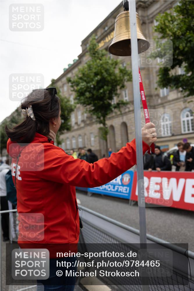 14.06.2026 - REWE Women's Run Michael Strokosch http://msf.ph/oto/9784465 14.06.2026 10:40:16 Laufen  meine-sportfotos.de