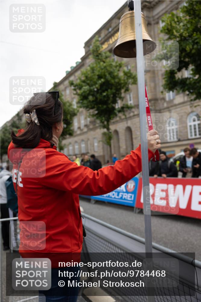 14.06.2026 - REWE Women's Run Michael Strokosch http://msf.ph/oto/9784468 14.06.2026 10:40:16 Laufen  meine-sportfotos.de