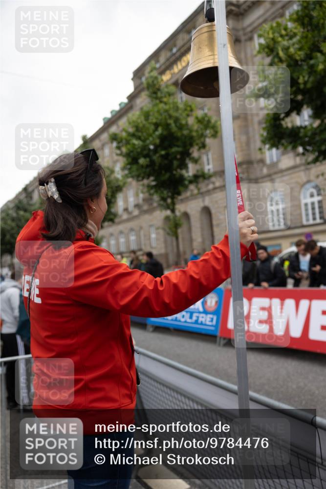 14.06.2026 - REWE Women's Run Michael Strokosch http://msf.ph/oto/9784476 14.06.2026 10:40:17 Laufen  meine-sportfotos.de