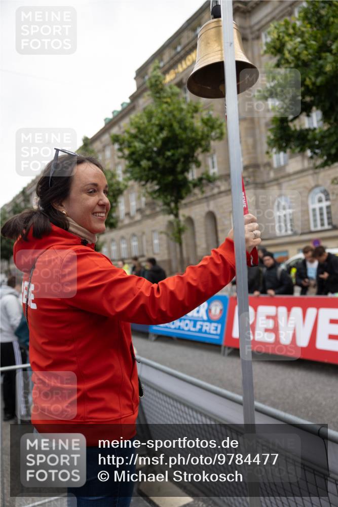 14.06.2026 - REWE Women's Run Michael Strokosch http://msf.ph/oto/9784477 14.06.2026 10:40:17 Laufen  meine-sportfotos.de