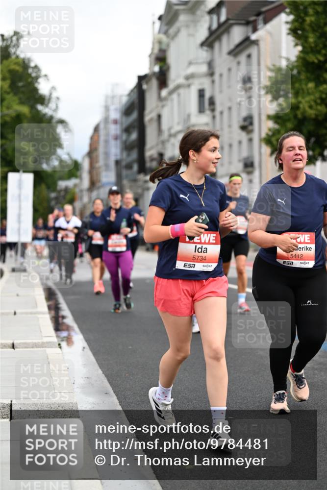 14.06.2026 - REWE Women's Run Dr. Thomas Lammeyer http://msf.ph/oto/9784481 14.06.2026 10:53:52 Laufen 5734, 5412 meine-sportfotos.de