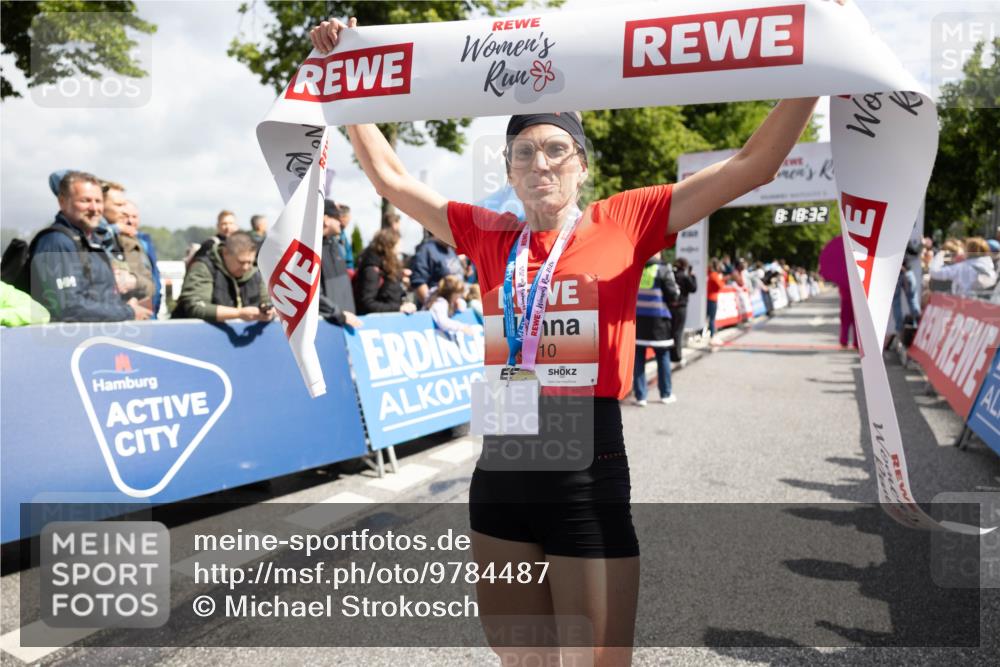 14.06.2026 - REWE Women's Run Michael Strokosch http://msf.ph/oto/9784487 14.06.2026 10:49:19 Laufen 10, 4, 37, 18, 32 meine-sportfotos.de