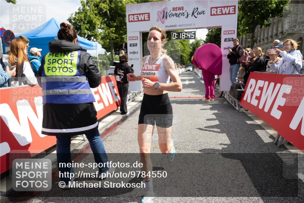 14.06.2026 - REWE Women's Run Michael Strokosch http://msf.ph/oto/9784550 14.06.2026 10:49:32 Laufen 5, 0, 18, 45, 7, 340, 737 meine-sportfotos.de