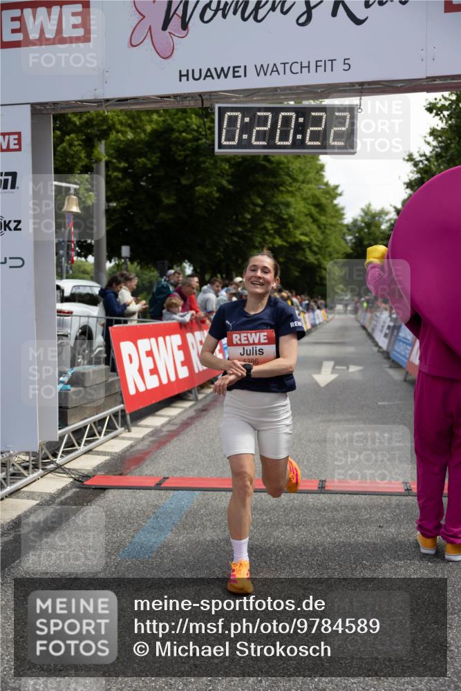14.06.2026 - REWE Women's Run Michael Strokosch http://msf.ph/oto/9784589 14.06.2026 10:51:09 Laufen 5, 0, 20, 22, 1, 5386 meine-sportfotos.de