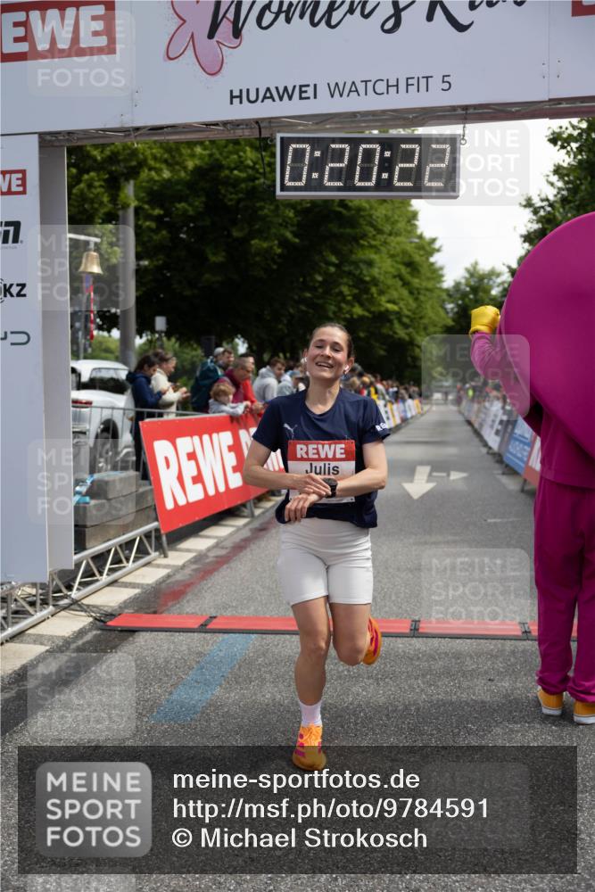 14.06.2026 - REWE Women's Run Michael Strokosch http://msf.ph/oto/9784591 14.06.2026 10:51:09 Laufen 5, 0, 20, 22, 1 meine-sportfotos.de