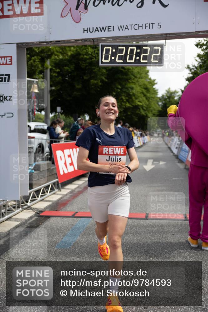 14.06.2026 - REWE Women's Run Michael Strokosch http://msf.ph/oto/9784593 14.06.2026 10:51:09 Laufen 5, 0, 20, 22, 57, 520 meine-sportfotos.de