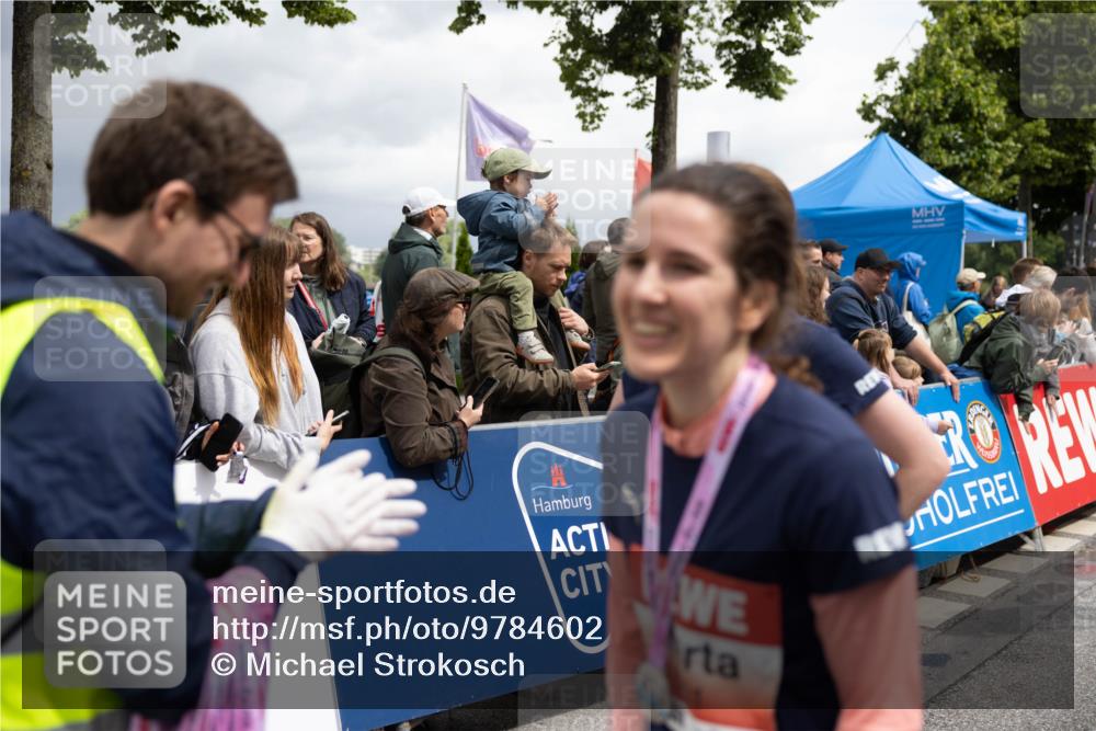 14.06.2026 - REWE Women's Run Michael Strokosch http://msf.ph/oto/9784602 14.06.2026 10:53:42 Laufen  meine-sportfotos.de