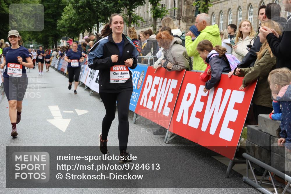 14.06.2026 - REWE Women's Run Strokosch-Dieckow http://msf.ph/oto/9784613 14.06.2026 10:03:01 Ziel 10170, 10631, 10639, 10753, 11110 meine-sportfotos.de