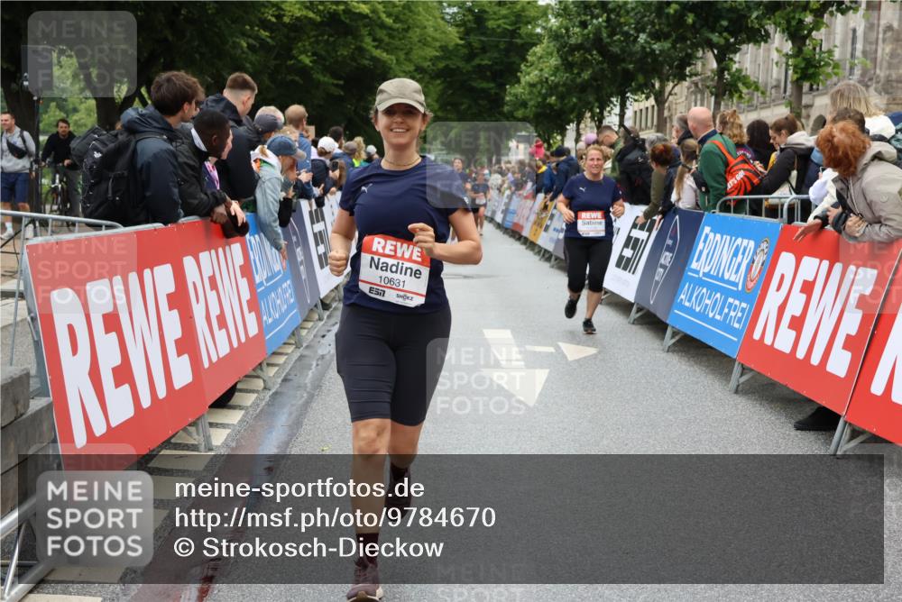 14.06.2026 - REWE Women's Run Strokosch-Dieckow http://msf.ph/oto/9784670 14.06.2026 10:03:02 Ziel 10170, 10631, 10639, 10753 meine-sportfotos.de