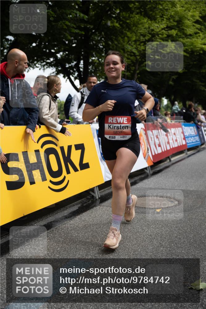 14.06.2026 - REWE Women's Run Michael Strokosch http://msf.ph/oto/9784742 14.06.2026 10:55:29 Laufen 5837 meine-sportfotos.de