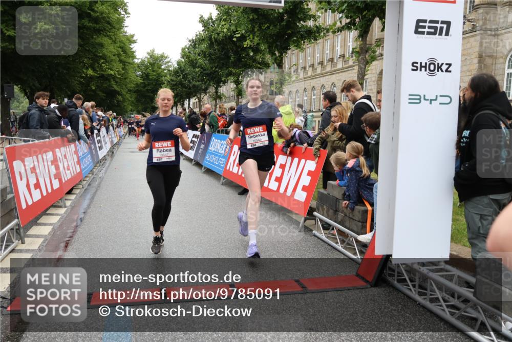 14.06.2026 - REWE Women's Run Strokosch-Dieckow http://msf.ph/oto/9785091 14.06.2026 10:03:31 Ziel 10026, 10323, 10421, 10527, 10549, 10647, 10652, 11366 meine-sportfotos.de