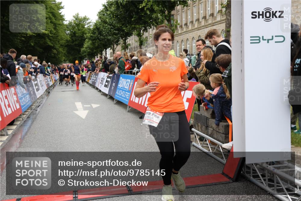 14.06.2026 - REWE Women's Run Strokosch-Dieckow http://msf.ph/oto/9785145 14.06.2026 10:03:36 Ziel 10026, 10032, 10323, 10421, 10549, 10647, 10652, 11366 meine-sportfotos.de