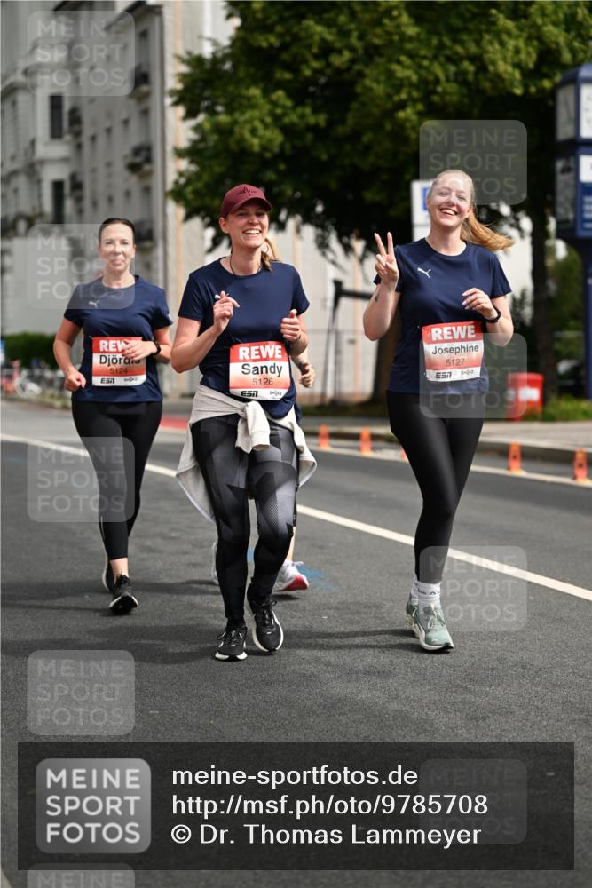 14.06.2026 - REWE Women's Run Dr. Thomas Lammeyer http://msf.ph/oto/9785708 14.06.2026 10:56:31 Laufen 5124, 57, 5126, 517, 5127, 7 meine-sportfotos.de
