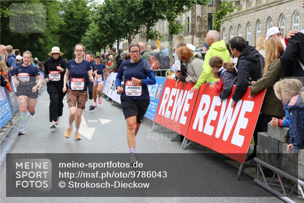 14.06.2026 - REWE Women's Run Strokosch-Dieckow http://msf.ph/oto/9786043 14.06.2026 10:05:07 Ziel 10127, 10329, 10610, 10719, 11043, 11081, 11290, 11323, 11482, 11524 meine-sportfotos.de